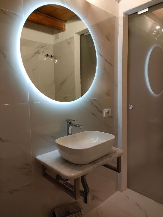 Sant Efisio Host Hotel Каляри Екстериор снимка