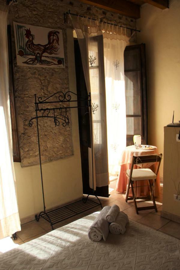Sant Efisio Host Hotel Каляри Екстериор снимка