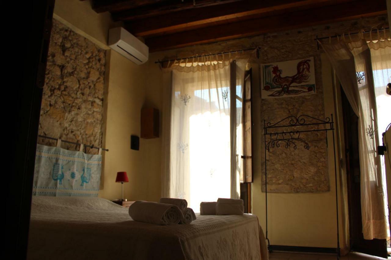 Sant Efisio Host Hotel Каляри Екстериор снимка